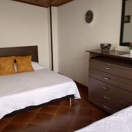 Habitaciones C&S Bogota Buitenkant foto